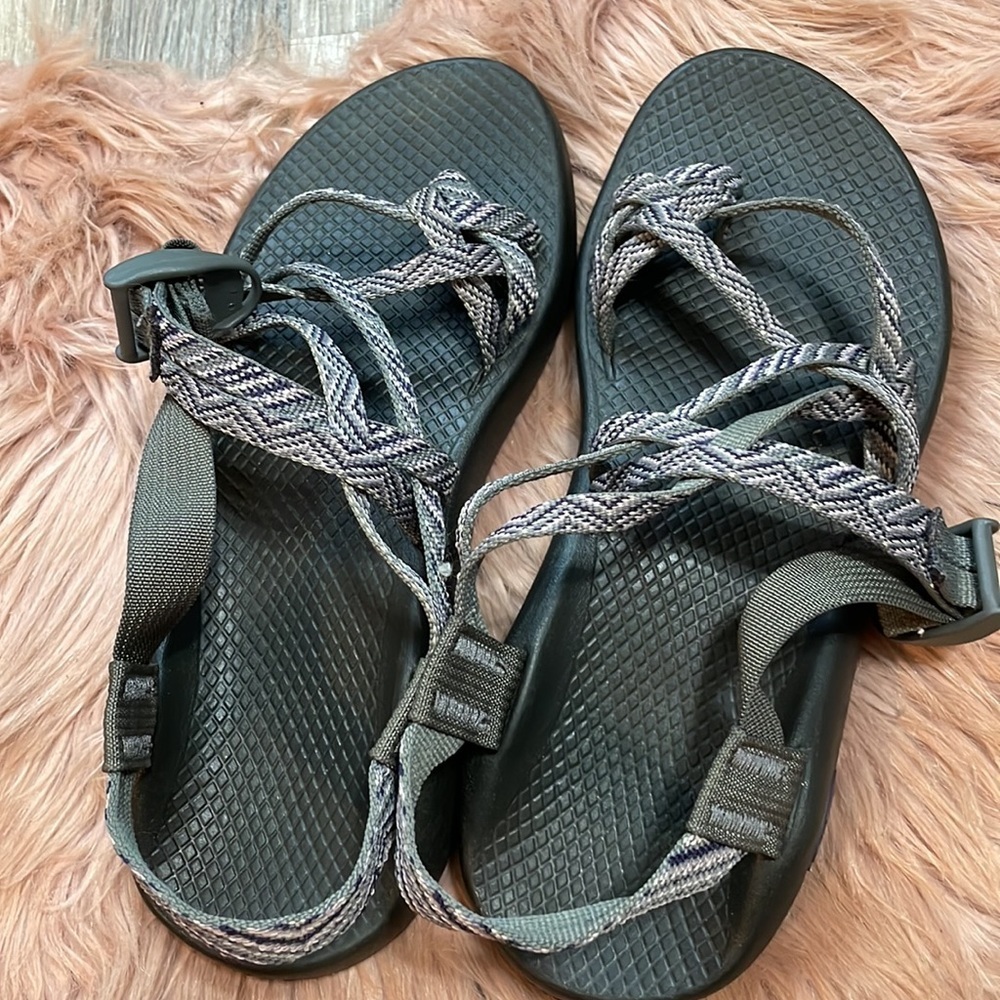 Chaco ZCloud Gray and Pink Straps Sandals Size 8 - Picture 8 of 10